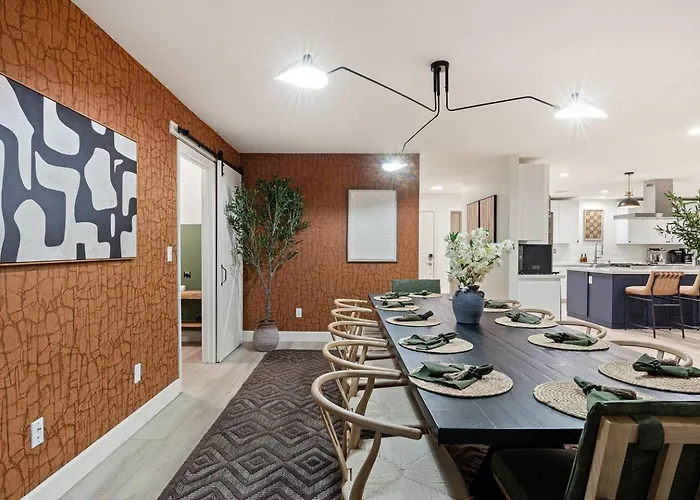 7br Lux Pool & Pickleball Oasis W/speakeasy *