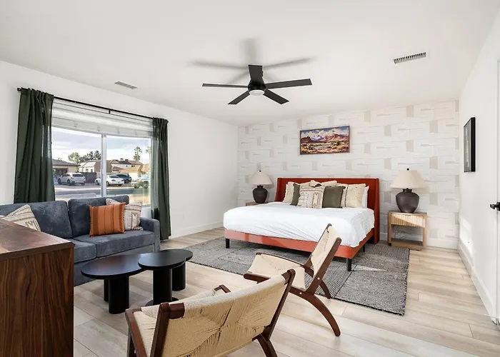 7br Lux Pool & Pickleball Oasis W/speakeasy *