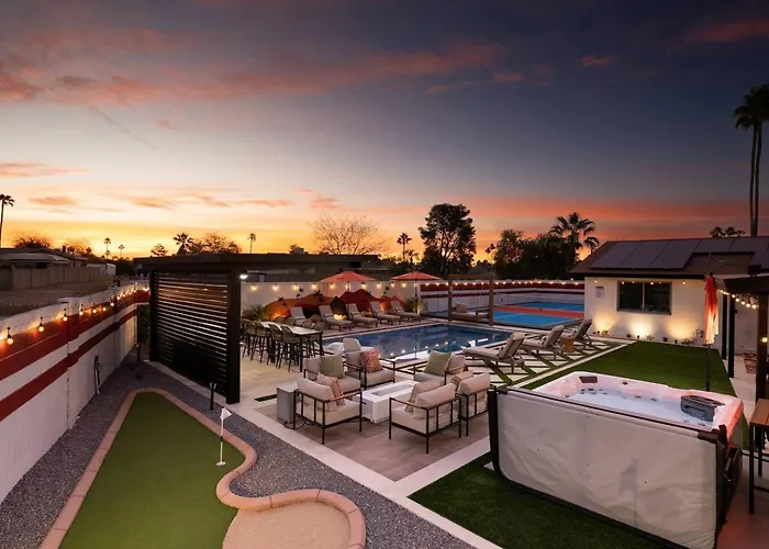 7br Lux Pool & Pickleball Oasis W/speakeasy *
